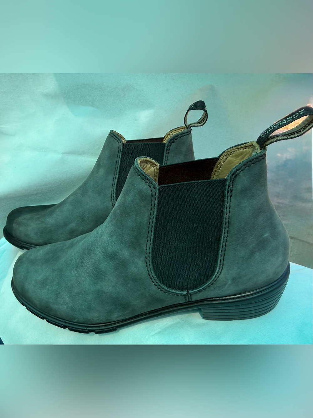 **SOLD** NWOT: Women's Low Heel Chelsea Boot
(Style #1971)